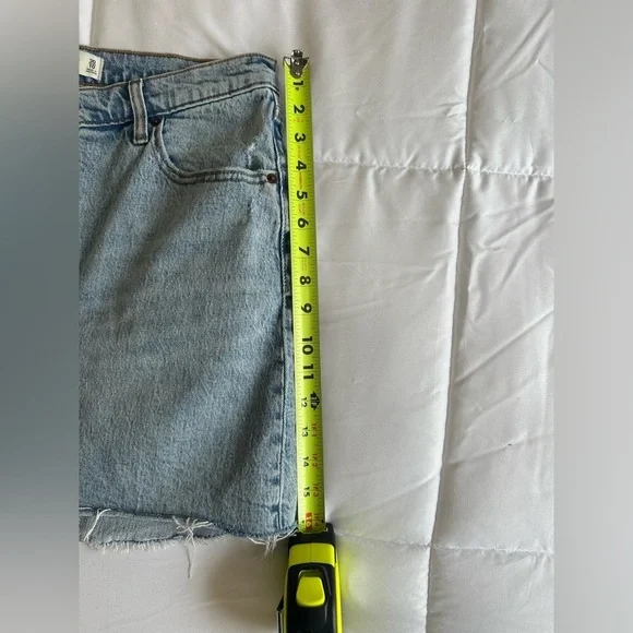 Good condition Abercrombie & Fitch The 90s Micro Mini High Rise Size 10 - Picture 6 of 6